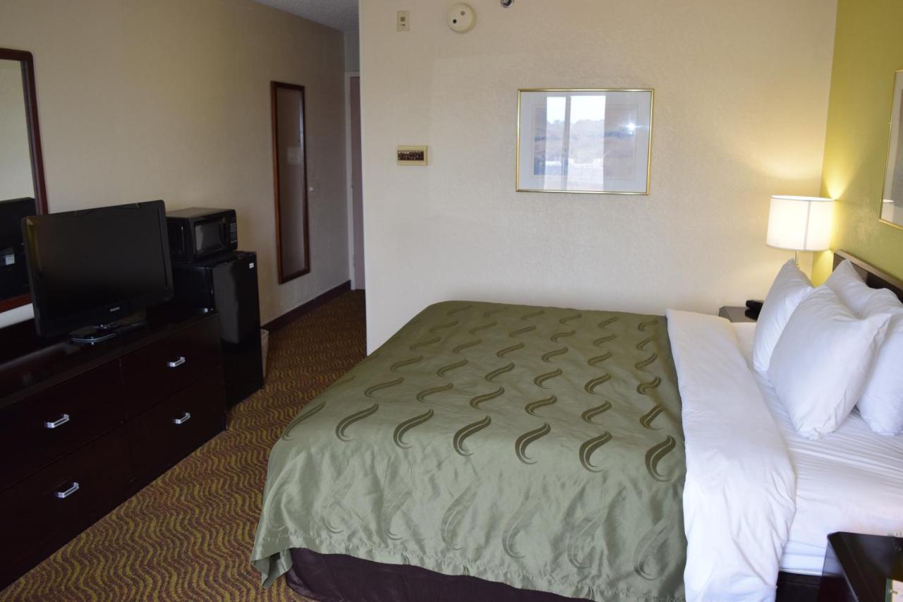 Quality Inn Rocky Mount Εξωτερικό φωτογραφία