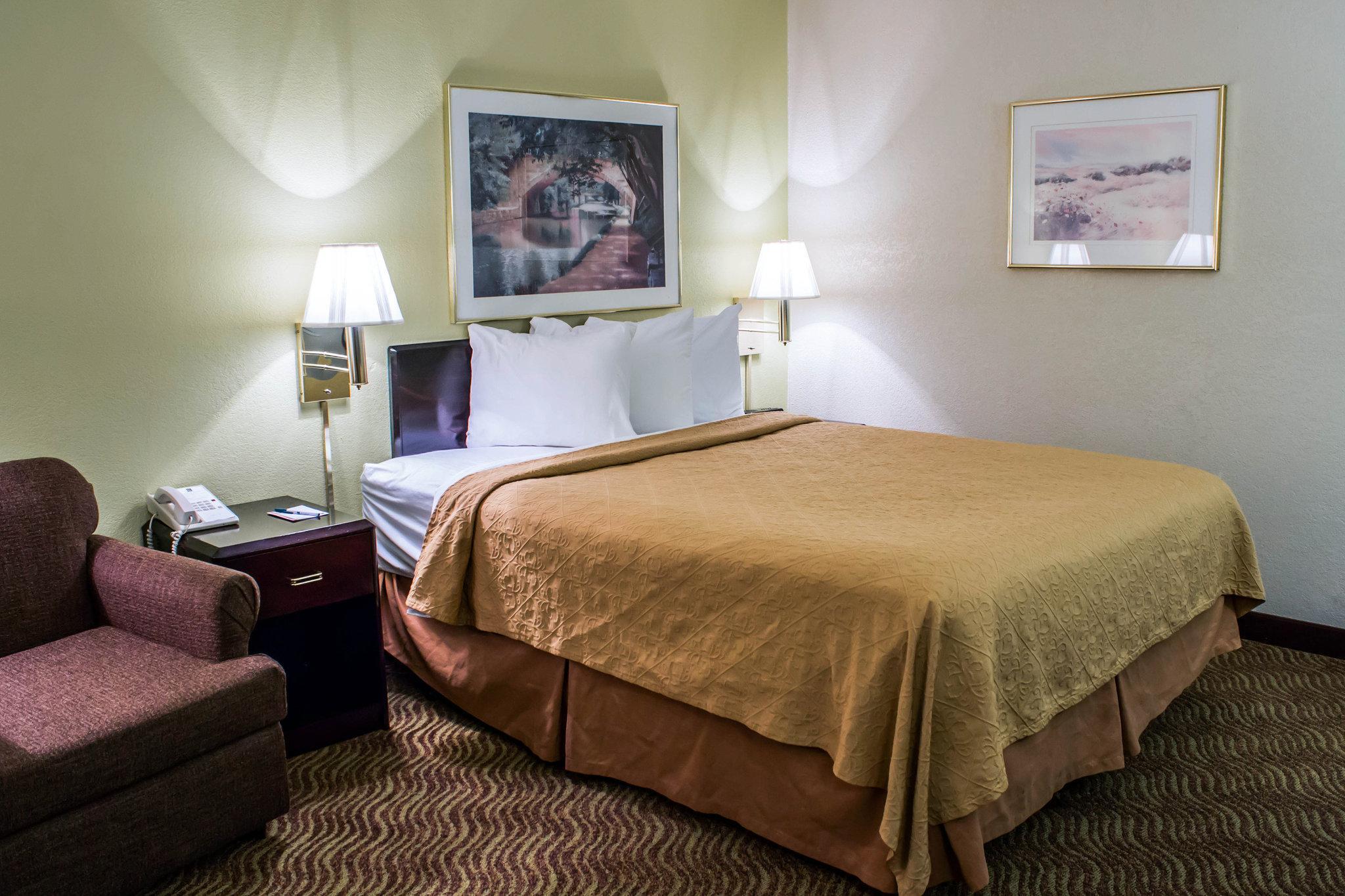 Quality Inn Rocky Mount Εξωτερικό φωτογραφία