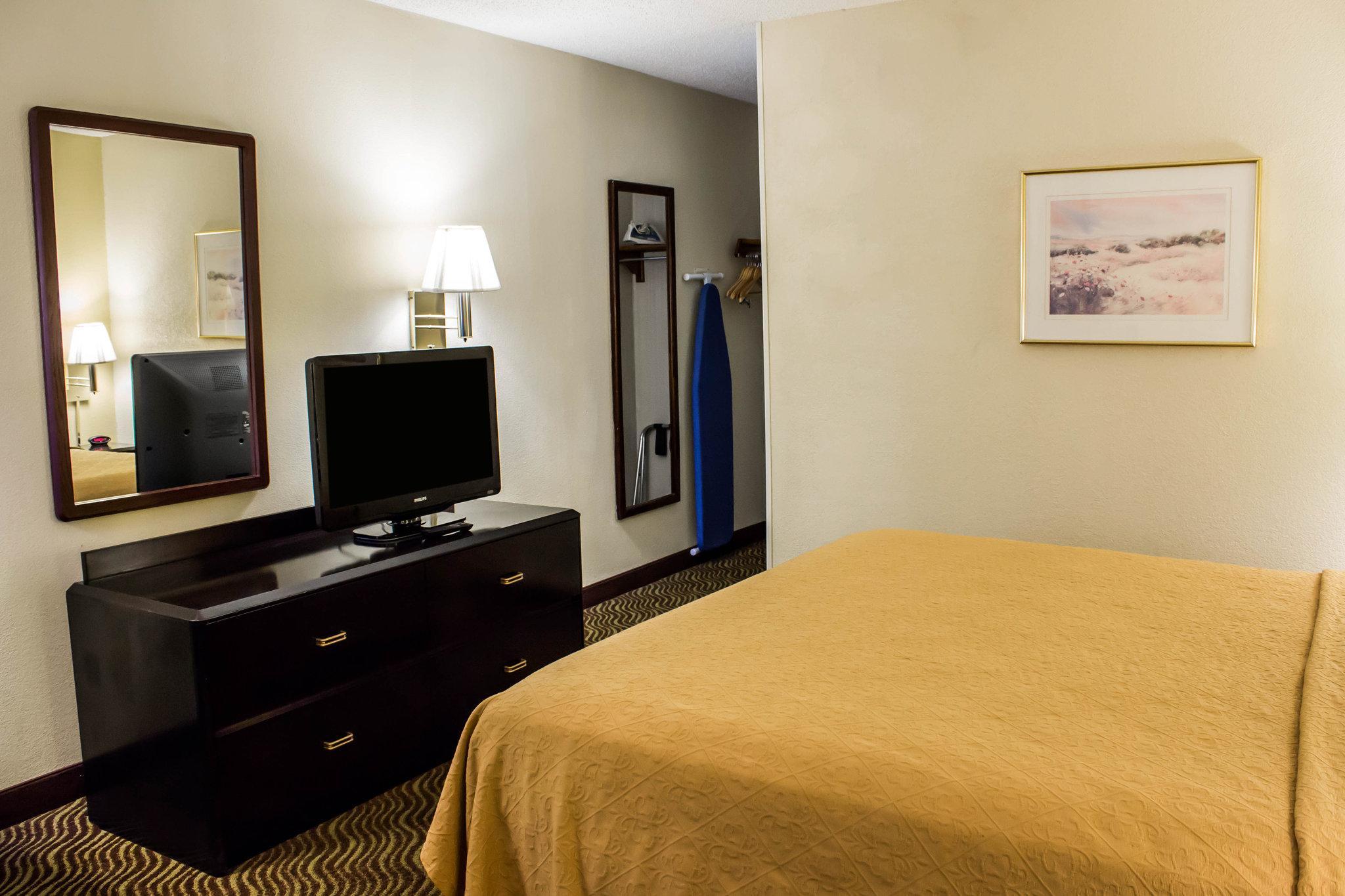 Quality Inn Rocky Mount Εξωτερικό φωτογραφία