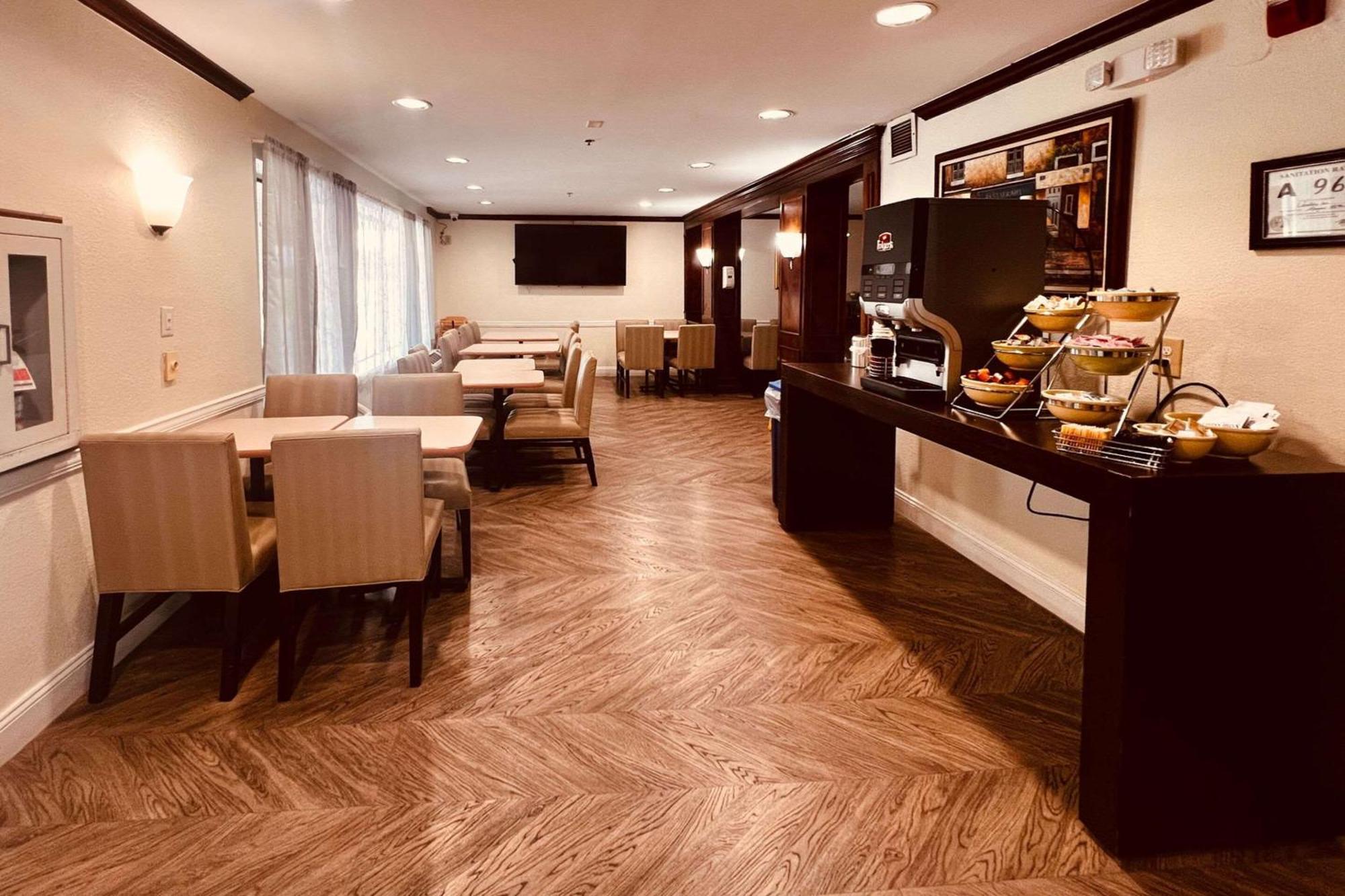 Quality Inn Rocky Mount Εξωτερικό φωτογραφία