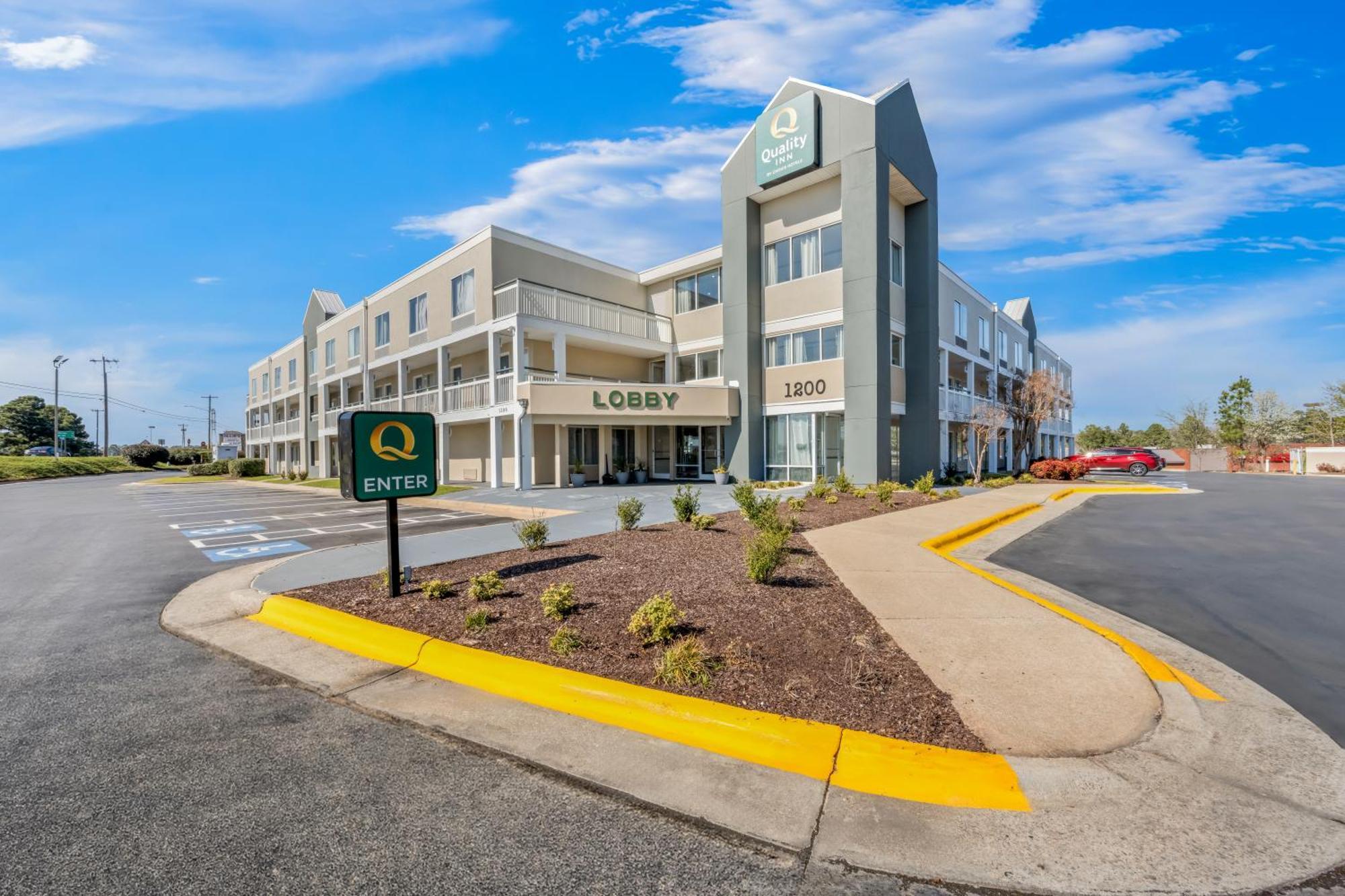 Quality Inn Rocky Mount Εξωτερικό φωτογραφία