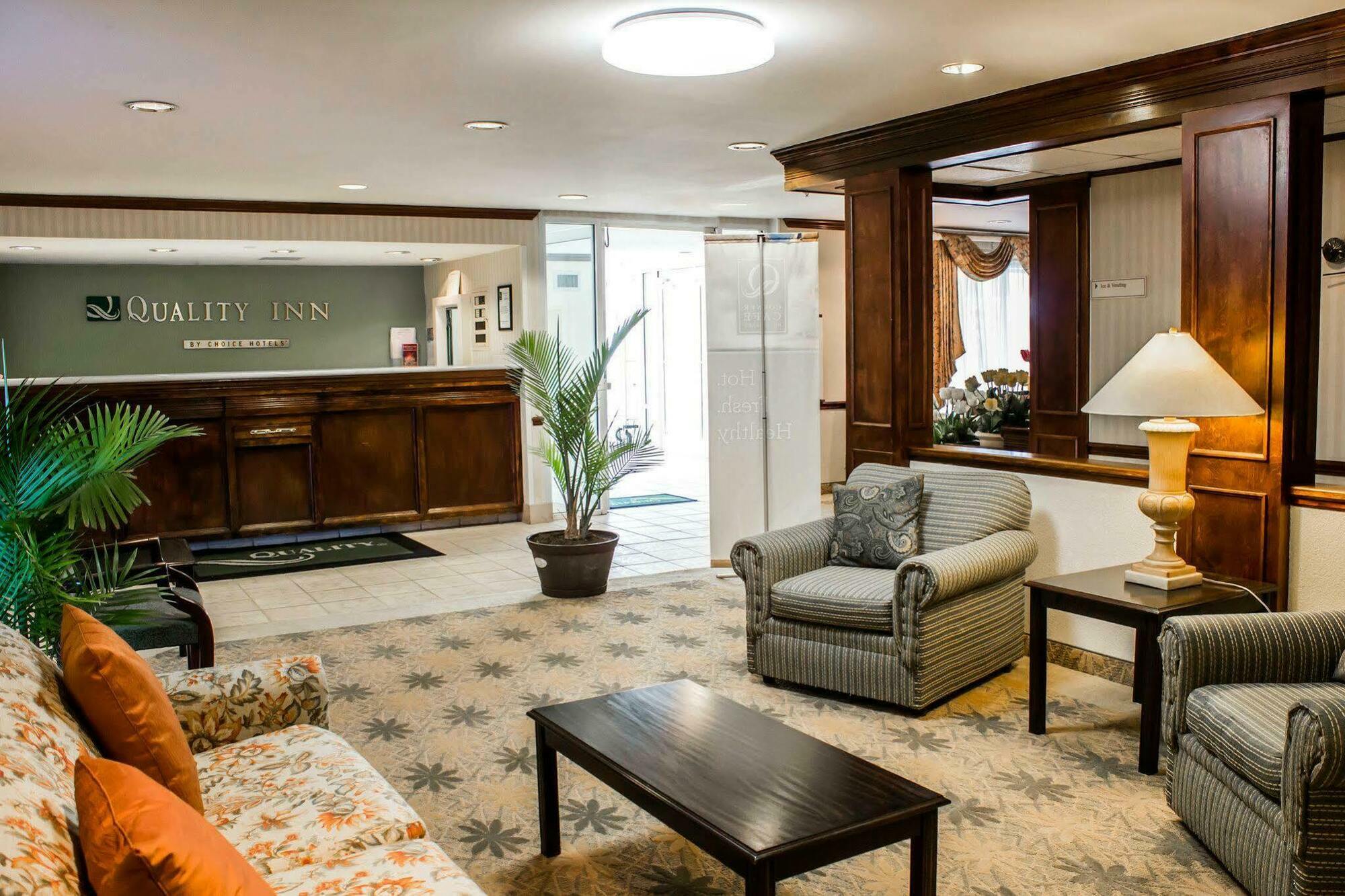 Quality Inn Rocky Mount Εξωτερικό φωτογραφία