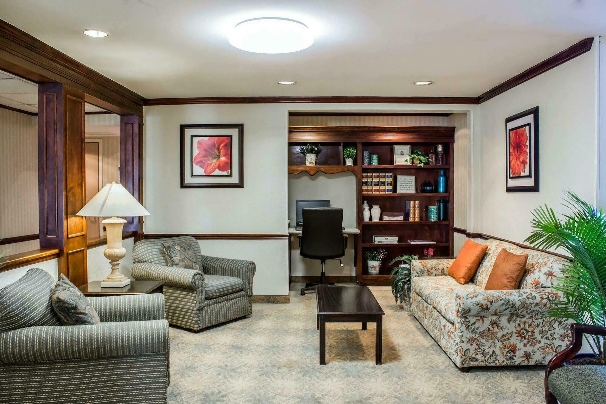 Quality Inn Rocky Mount Εξωτερικό φωτογραφία